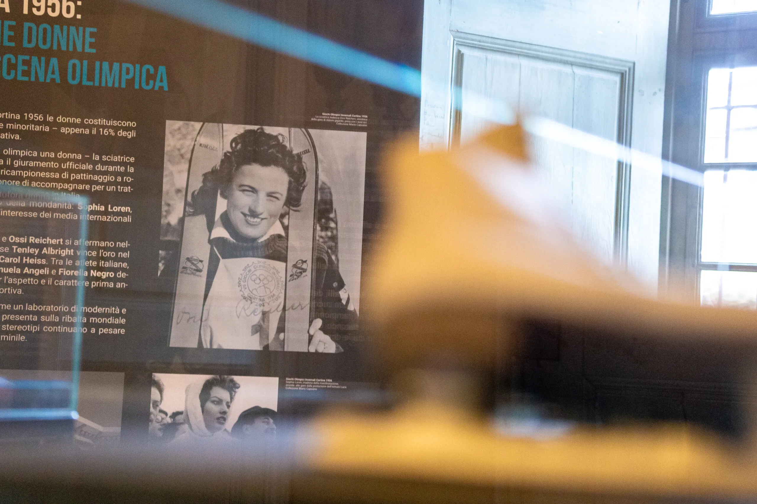 Nella sala settecentesca con stua, sono raccolte le storie e i cimeli delle pioniere degli sport invernali e delle prime campionesse olimpiche: dalla sciatrice tedesca Ossi Reichert alla pattinatrice italiana Fiorella Negro.